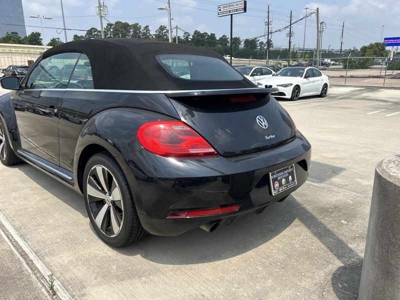 2014 Volkswagen Beetle 2.0T R-LineImage 4