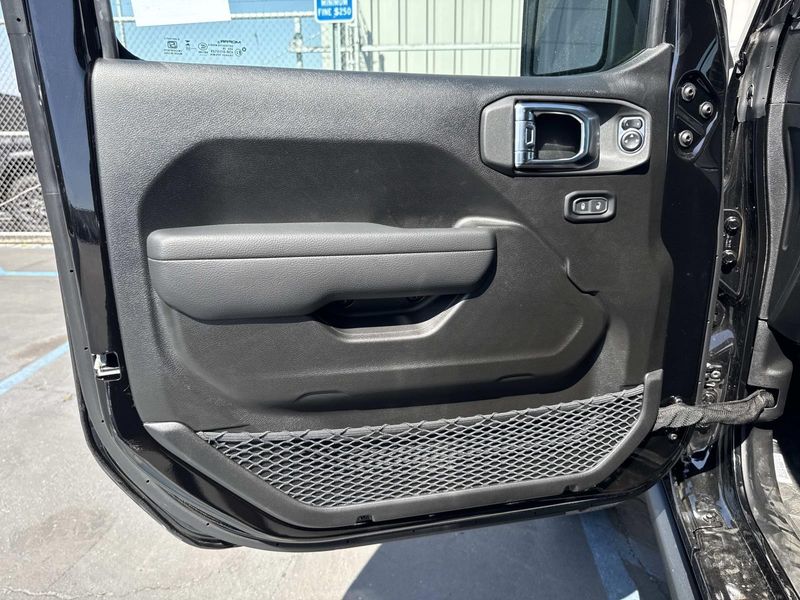 New 2026 Jeep Gladiator Rubicon 4x4