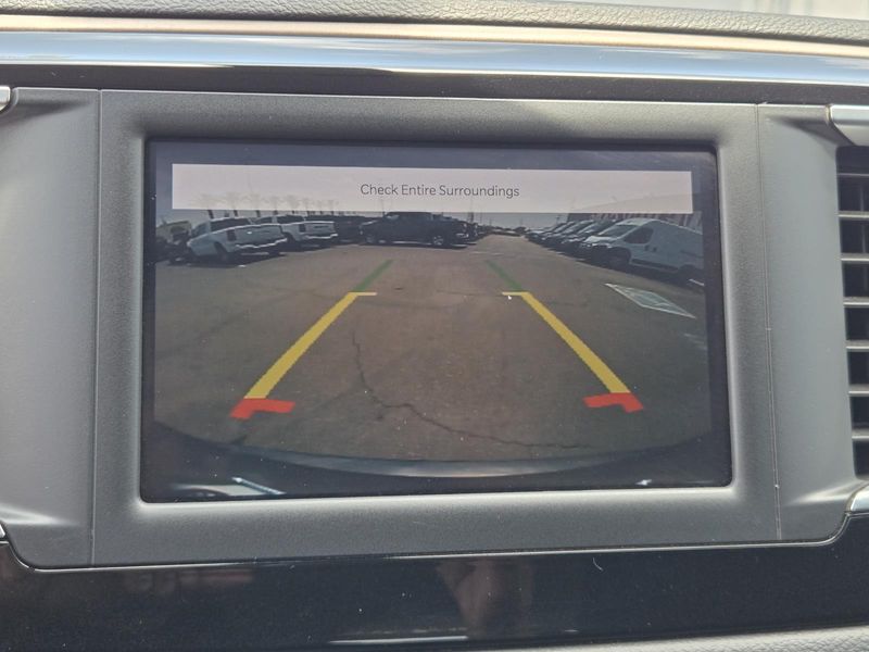 Used 2022 Chrysler Voyager LX FWD