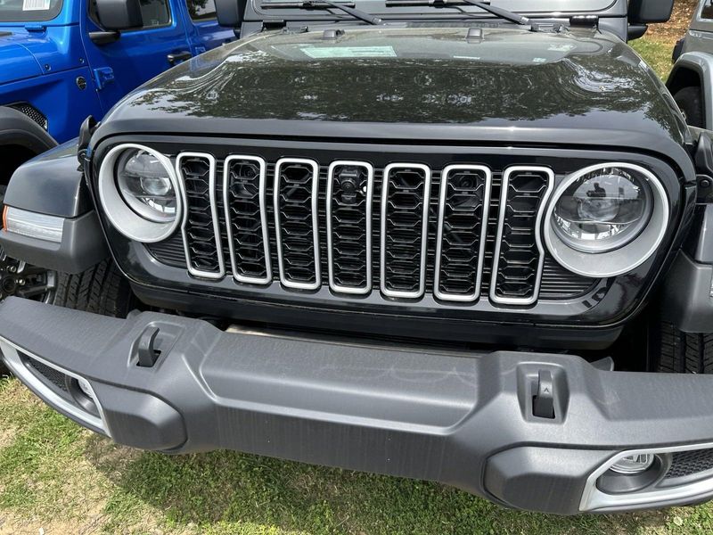 2024 Jeep Wrangler SaharaImage 19