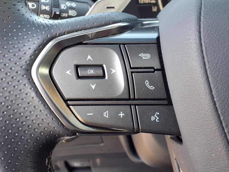 2022 Lexus LX 600 F SPORTImage 23