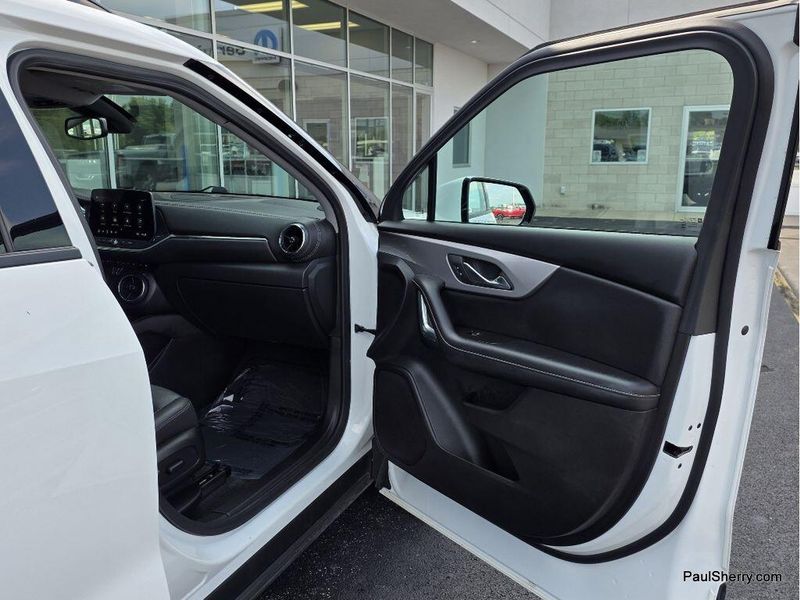 Used 2024 Chevrolet Blazer LT