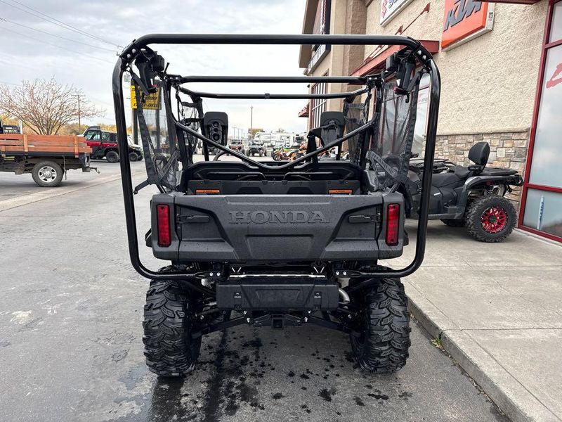New 2025 Honda PIONEER 10005 DELUXE 