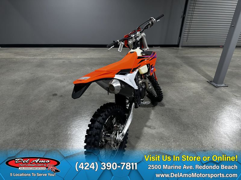 2024 KTM 500 XW-F  in a ORANGE exterior color. Del Amo Motorsports of Redondo Beach (424) 304-1660 delamomotorsports.com 