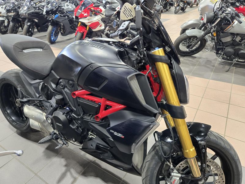 USED 2020 DUCATI DIAVEL 1260 Image 2