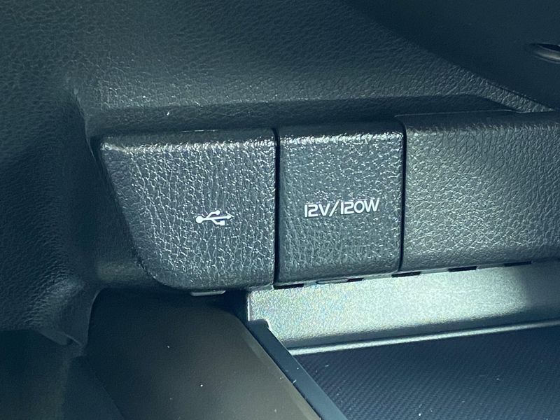 2021 Toyota Camry SEImage 23