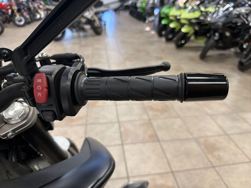 Used 2024 CFMOTO 450NK Image 24