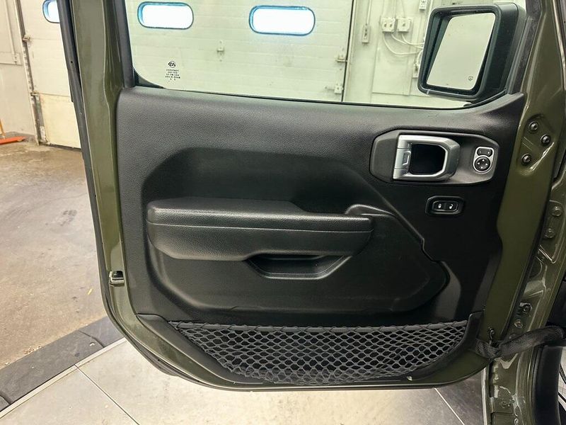 2023 Jeep Wrangler SportImage 18