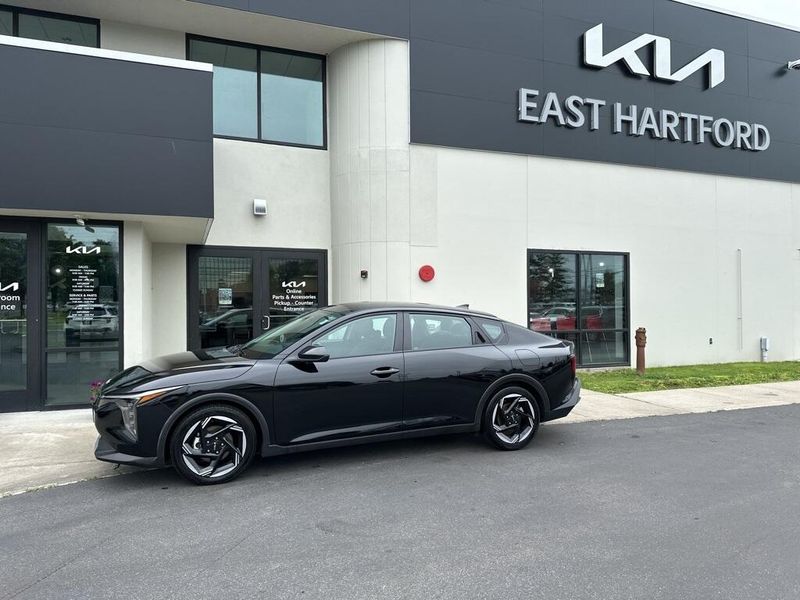 2025 Kia K4 EXImage 1