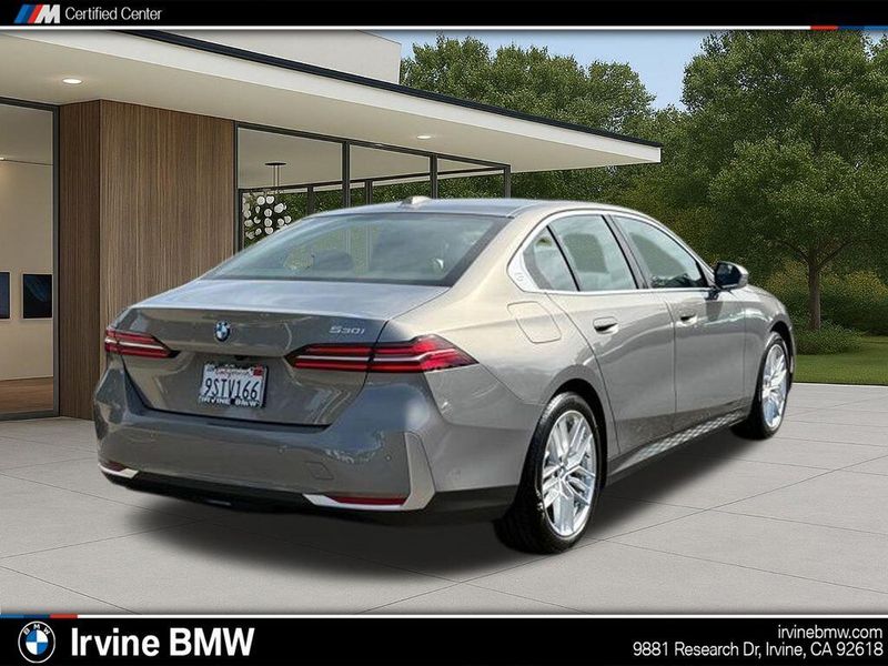 Used 2025 BMW 5 Series 530iImage 8