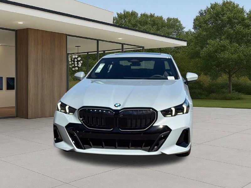New 2027 BMW 5 Series 540i xDriveImage 3