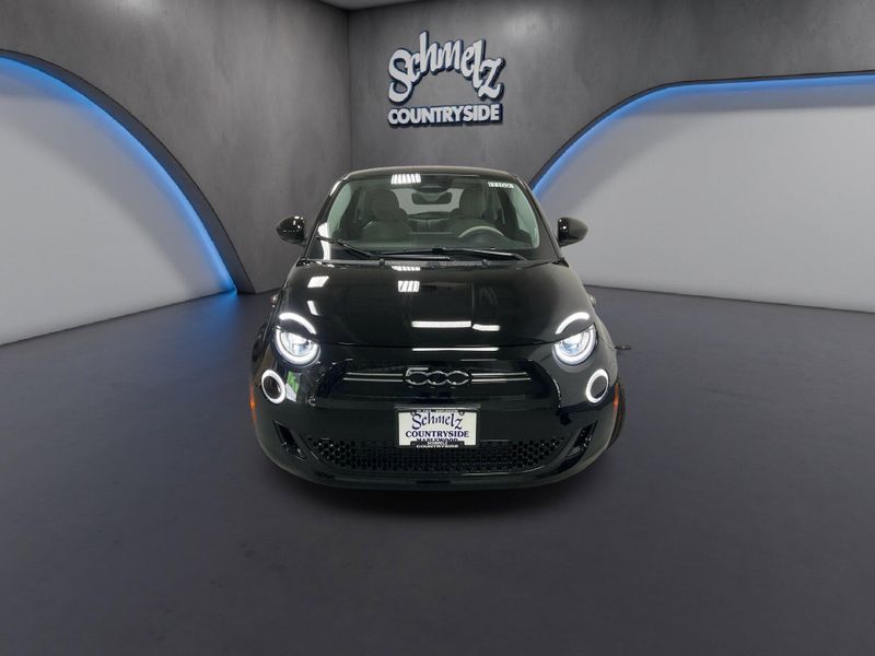New 2026 Fiat 500e IconaImage 6
