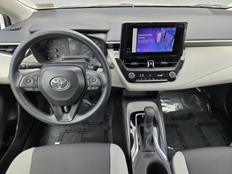 Used 2025 Toyota Corolla LE CVT (Natl)