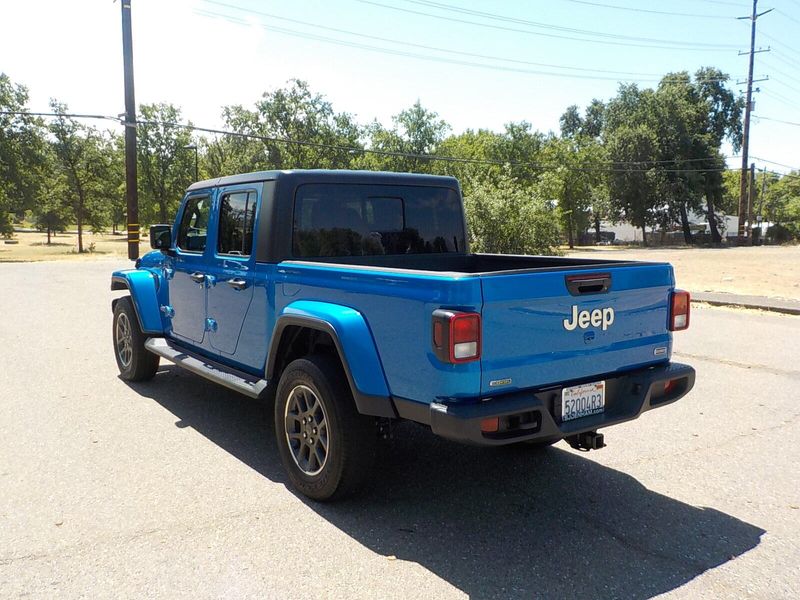 2023 Jeep Gladiator Overland photo 7