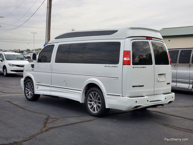 2022 GMC Savana Cargo Image 7
