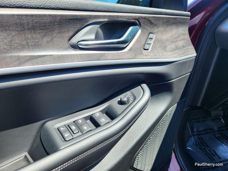 New 2025 Jeep Grand Cherokee Limited 4x4