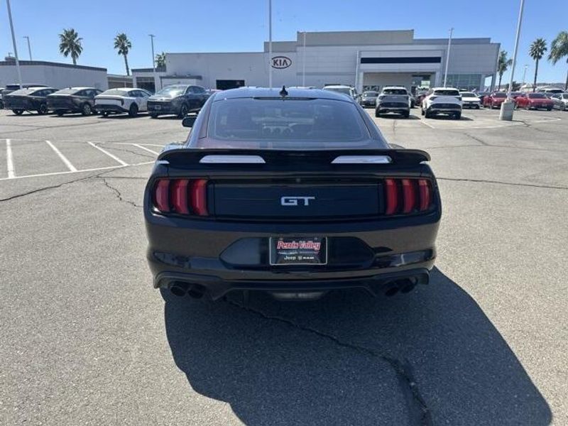 Used 2022 Ford Mustang GT PremiumImage 4