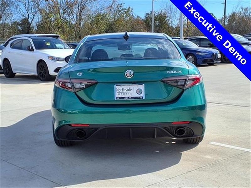2025 Alfa Romeo Giulia VeloceImage 8