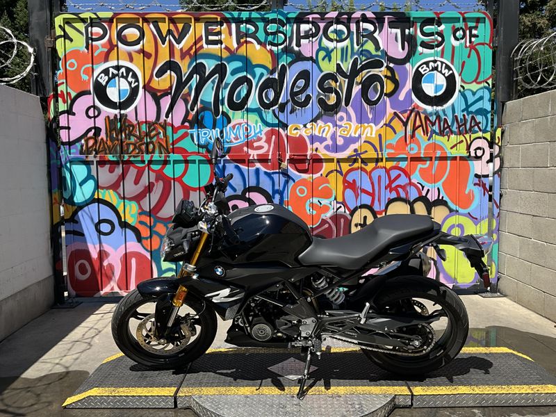 New 2025 BMW G 310 R Image 8