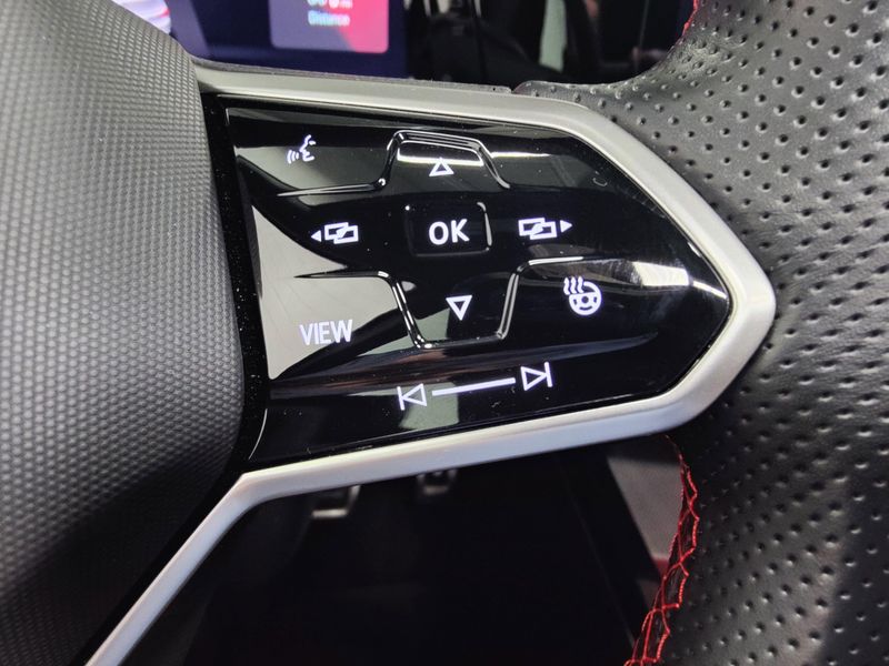 Used 2024 Volkswagen Golf GTI SE w/SunroofImage 29