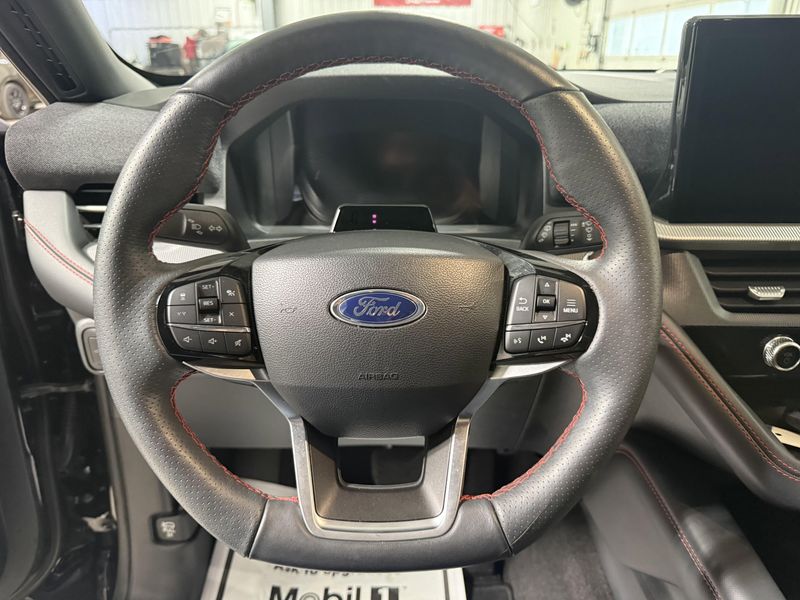 Used 2025 Ford Explorer ST-LineImage 30
