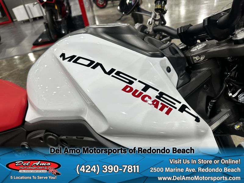 2024 Ducati MONSTER PLUS  in a ICE WHITE exterior color. Del Amo Motorsports of Redondo Beach (424) 304-1660 delamomotorsports.com 