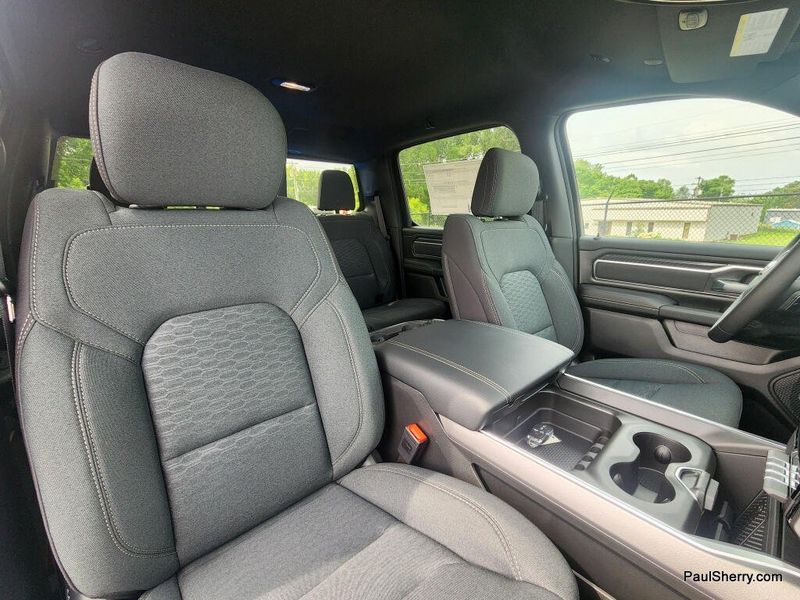 New 2026 RAM 1500 Big Horn Crew Cab 4x4 5'7' Box