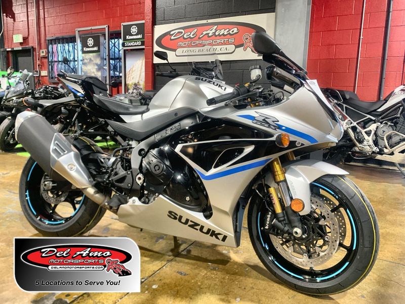 New 2025 Suzuki GSX-R1000R Image 1