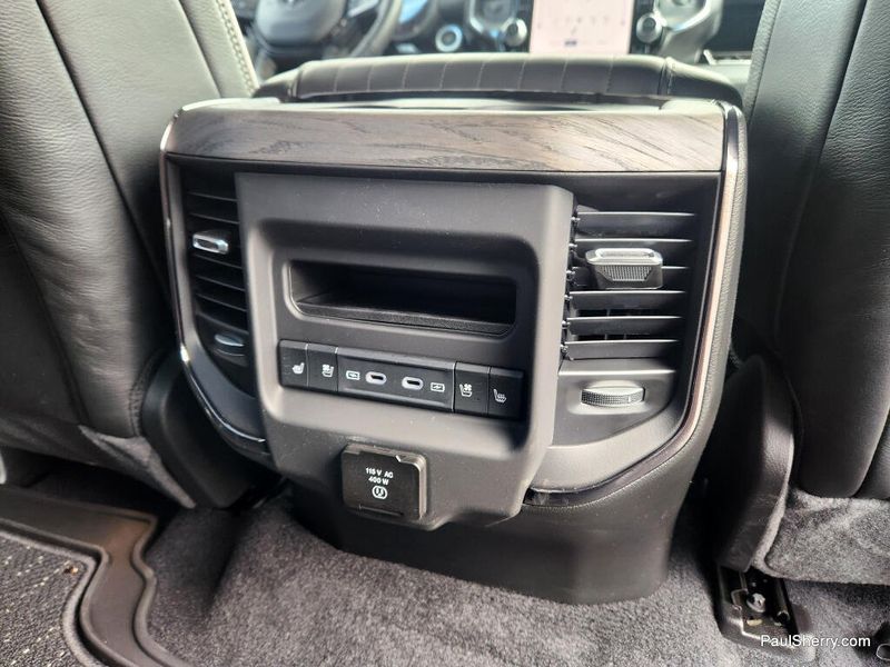 New 2026 RAM 1500 Limited Crew Cab 4x4 5'7' Box