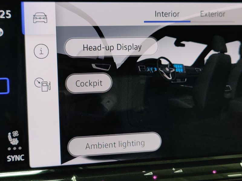 Used 2025 Volkswagen Atlas Cross Sport SEL Premium R-Line w/Sunroof/NavImage 27