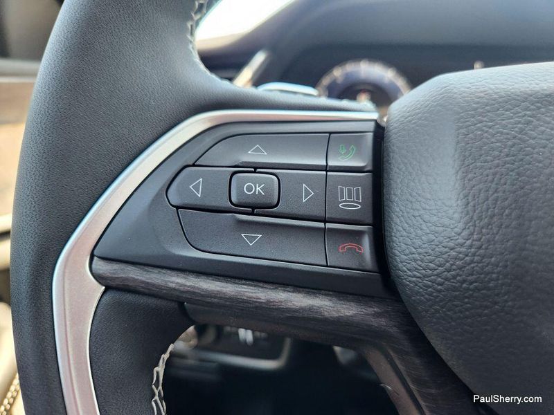 New 2025 Jeep Grand Cherokee Limited 4x4