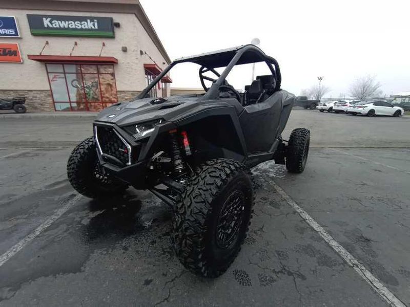 2025 Polaris RZR PRO R ULT 