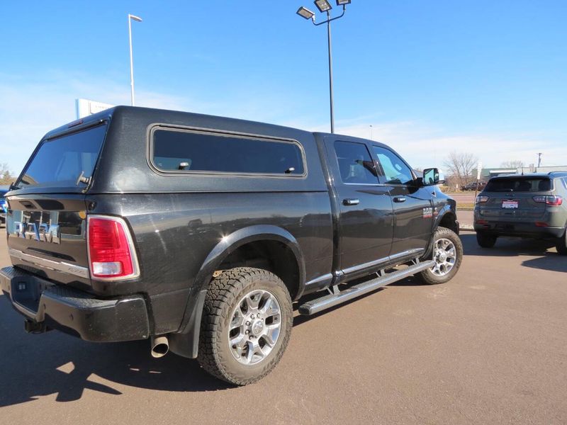 2016 RAM 2500 Laramie Limited 4x4 4dr Crew Cab 6.3 ft. SB PickupImage 3