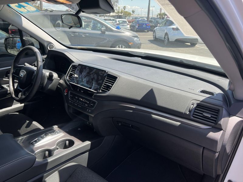 2025 Honda Ridgeline SportImage 34