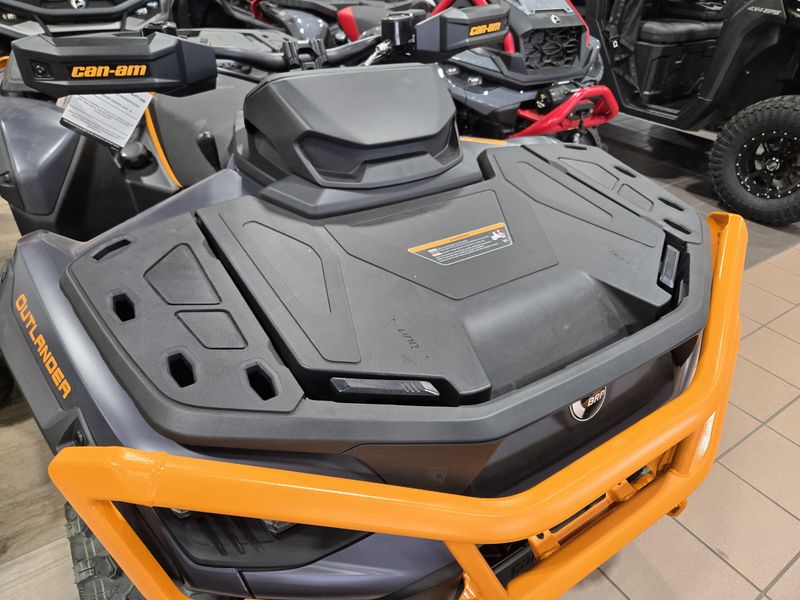 New 2025 Can-Am OUTLANDER XTP 1000R MINERAL GREY AND ORANGE CRUSH Image 10