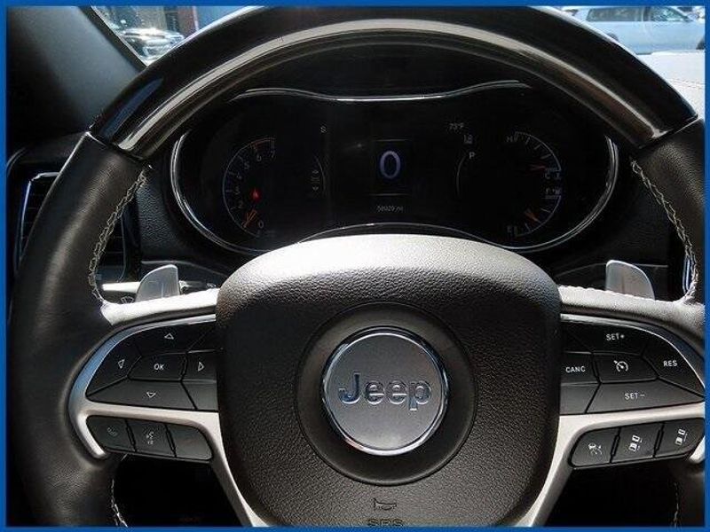 2019 Jeep Grand Cherokee Overland photo 14