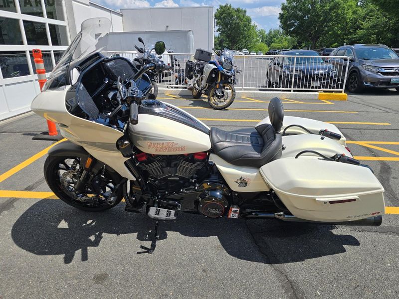 Used 2024 Harley-Davidson FLTRXSTSE Road Glide ST Image 5