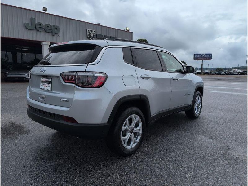 2025 Jeep Compass Latitude 4x4Image 5