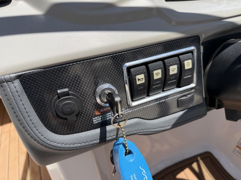 USED 2019 CHAPARRAL 203 VORTEX VRX Image 6