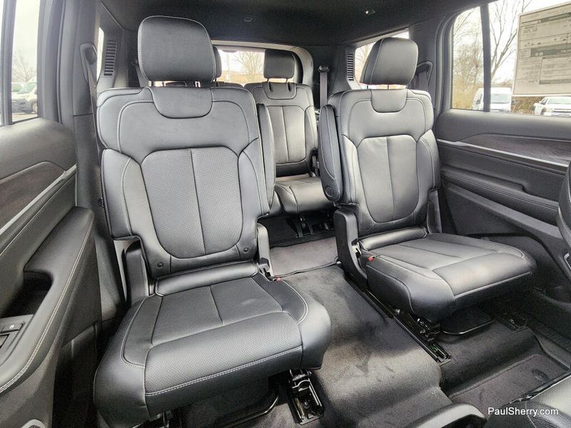 New 2026 Jeep Grand Cherokee L Limited Reserve 4x4