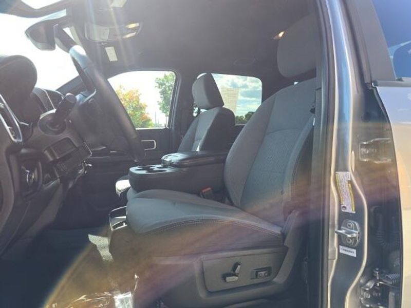 2024 Ram 2500 Big Horn photo 9