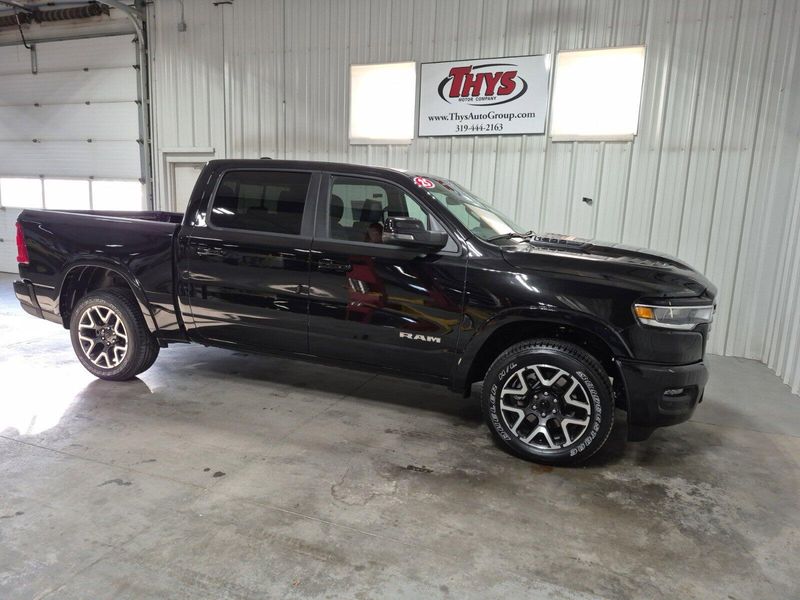 2025 RAM 1500 Laramie Crew Cab 4x4 5