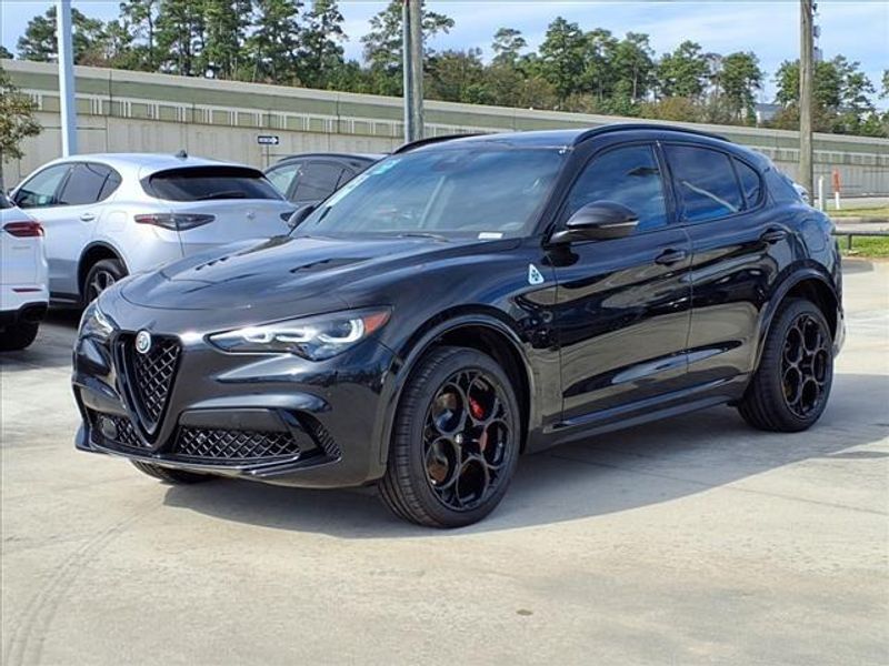 2024 Alfa Romeo Stelvio Quadrifoglio AwdImage 9