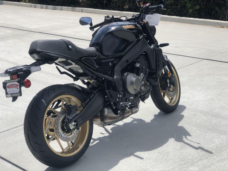 New 2026 Yamaha XSR900 Image 17