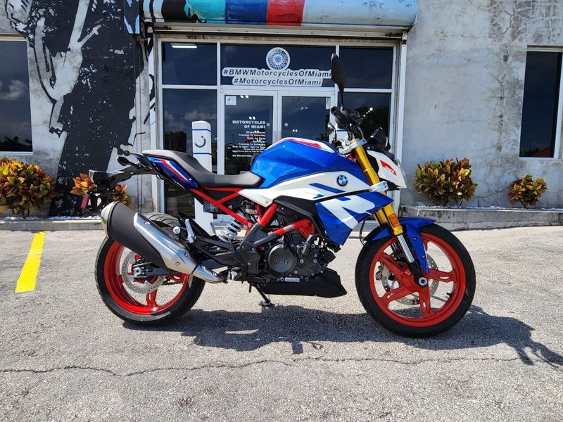 2025 BMW G 310 RImage 12