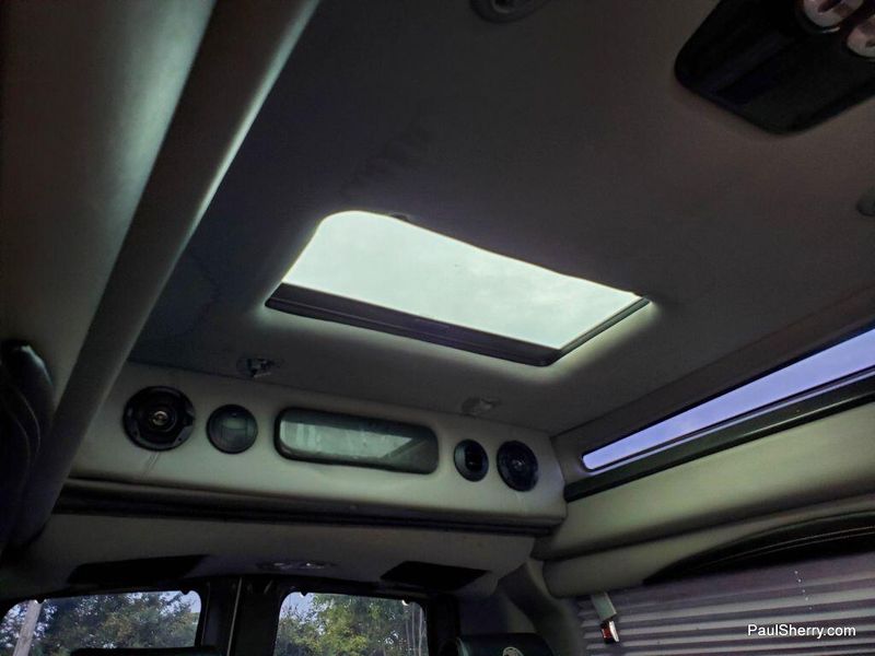 Used 2019 GMC Savana 2500 Image 19