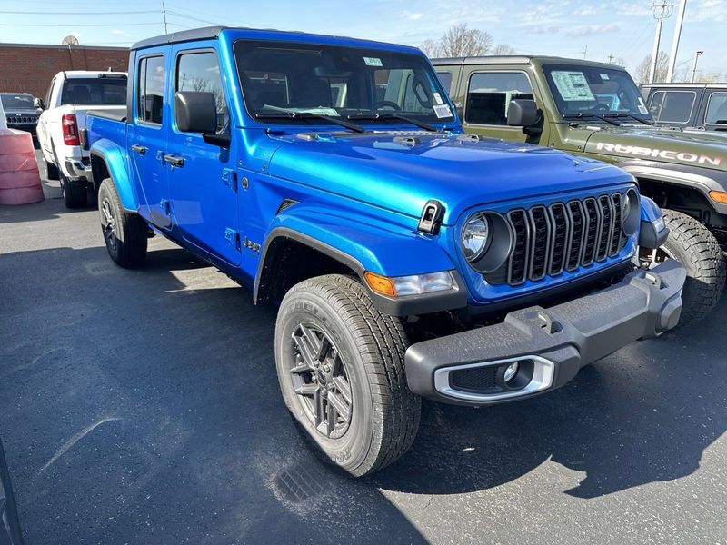 2024 Jeep Gladiator Sport S 4x4Image 3