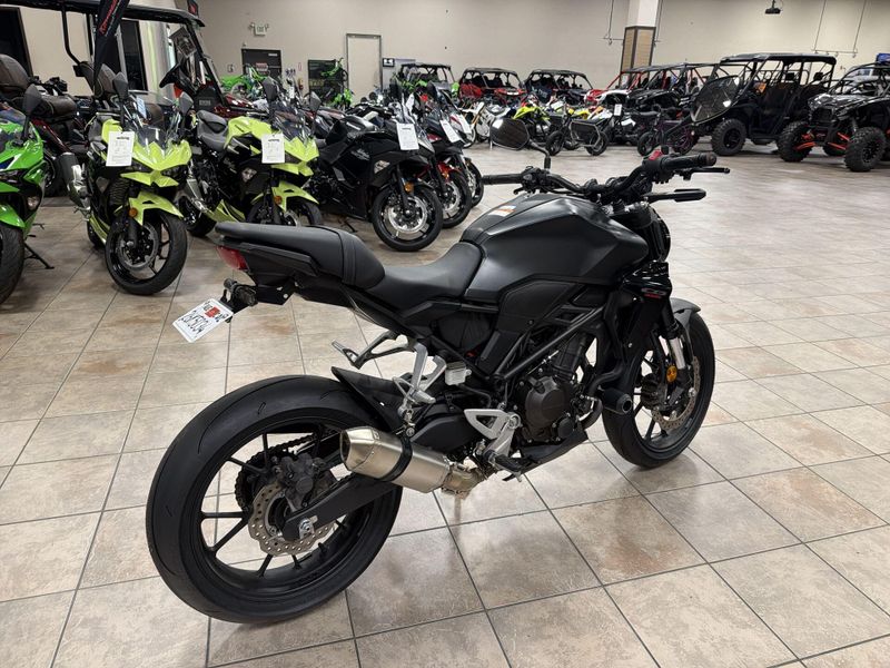 Used 2023 Honda CB300R ABS Image 17