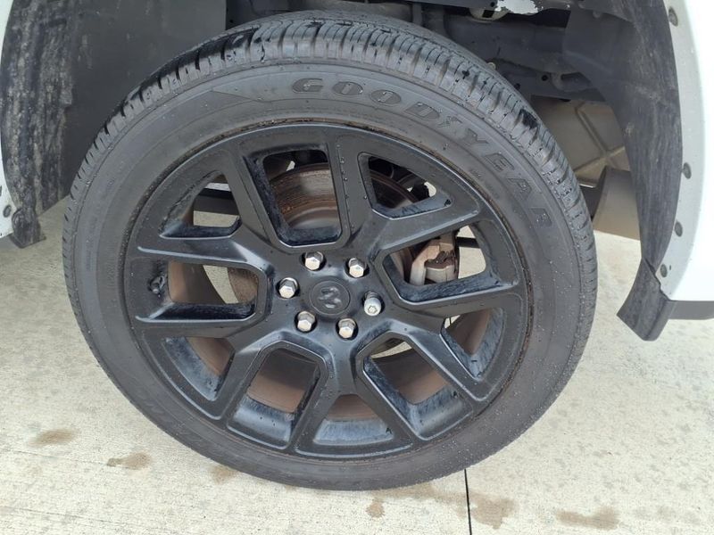 Used 2021 RAM 1500 LaramieImage 16