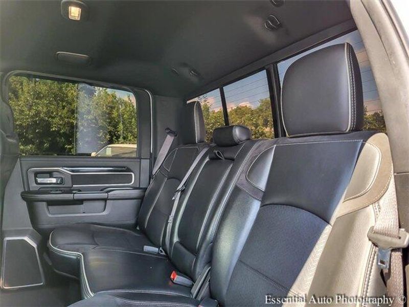 2021 Ram 2500 Laramie photo 7